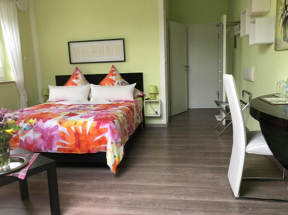 Hotel Haus Kallenberg Herbrechtingen Екстериор снимка